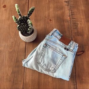 Lucky Brand Light Blue Boyfriend Jeans